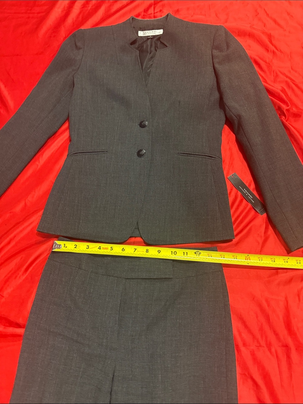 WOW POSHMARK - Authentic Tahari Arthur S. Levine NWOT Two Piece Pants Suit - Picture 9 of 11